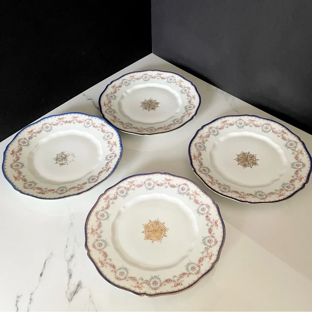 SET of 4 Blue Edged Floral 8